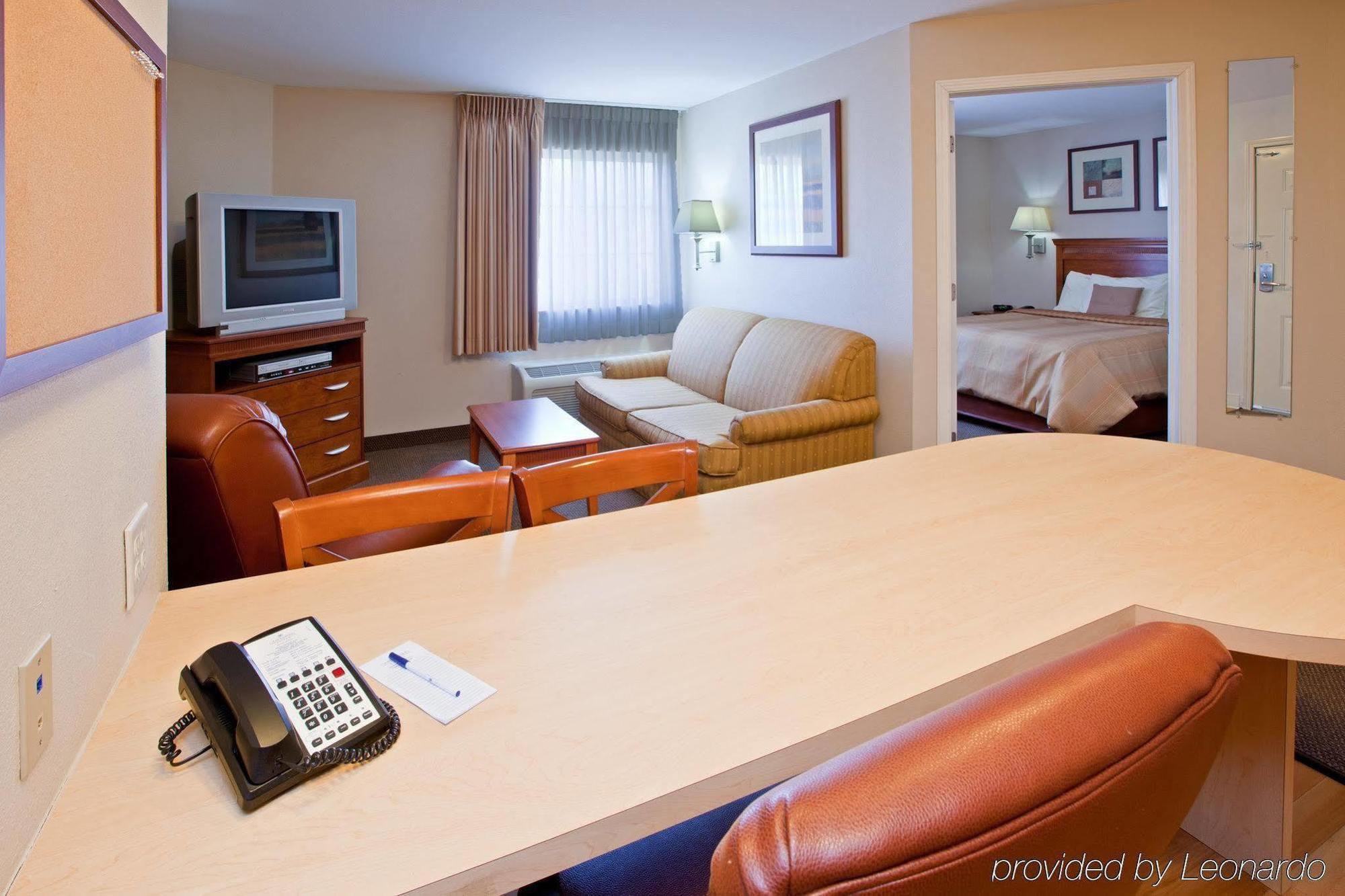 Candlewood Suites Elkhart By Ihg Room photo